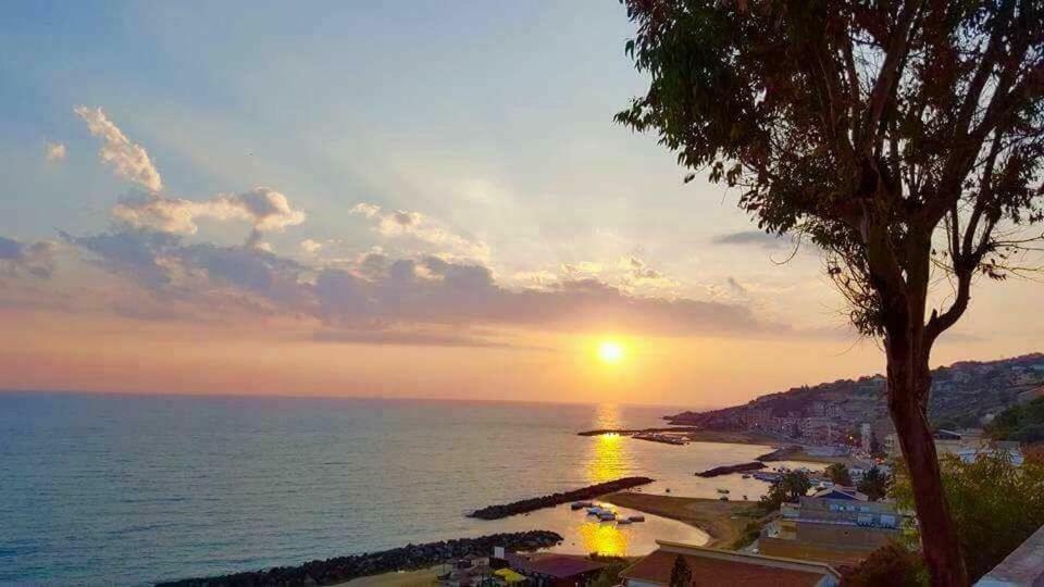 La Collina Sul Mare Acomodação com café da manhã Palma di Montechiaro Exterior foto